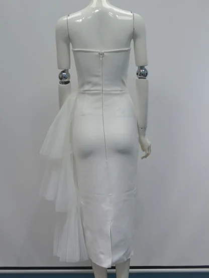 Elegant White Strapless Dress - Image 6