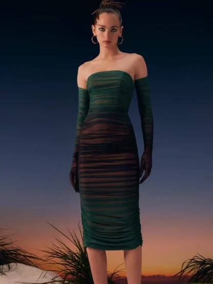 Gradient Ruched Strapless Dresses - Image 2