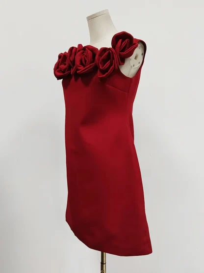 Off-shoulder Roses Strapless Dress - Image 4